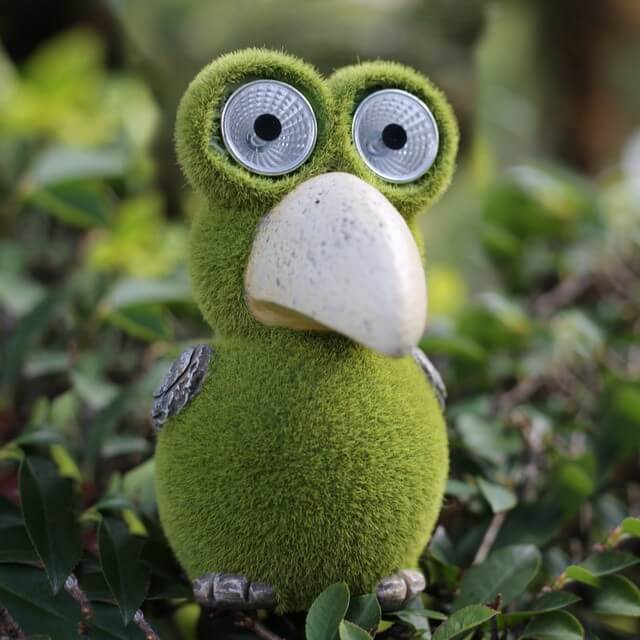 Wholesale Moss Polyresin Outdoor Solar Tortoise And Bird Garden Lawn Statue