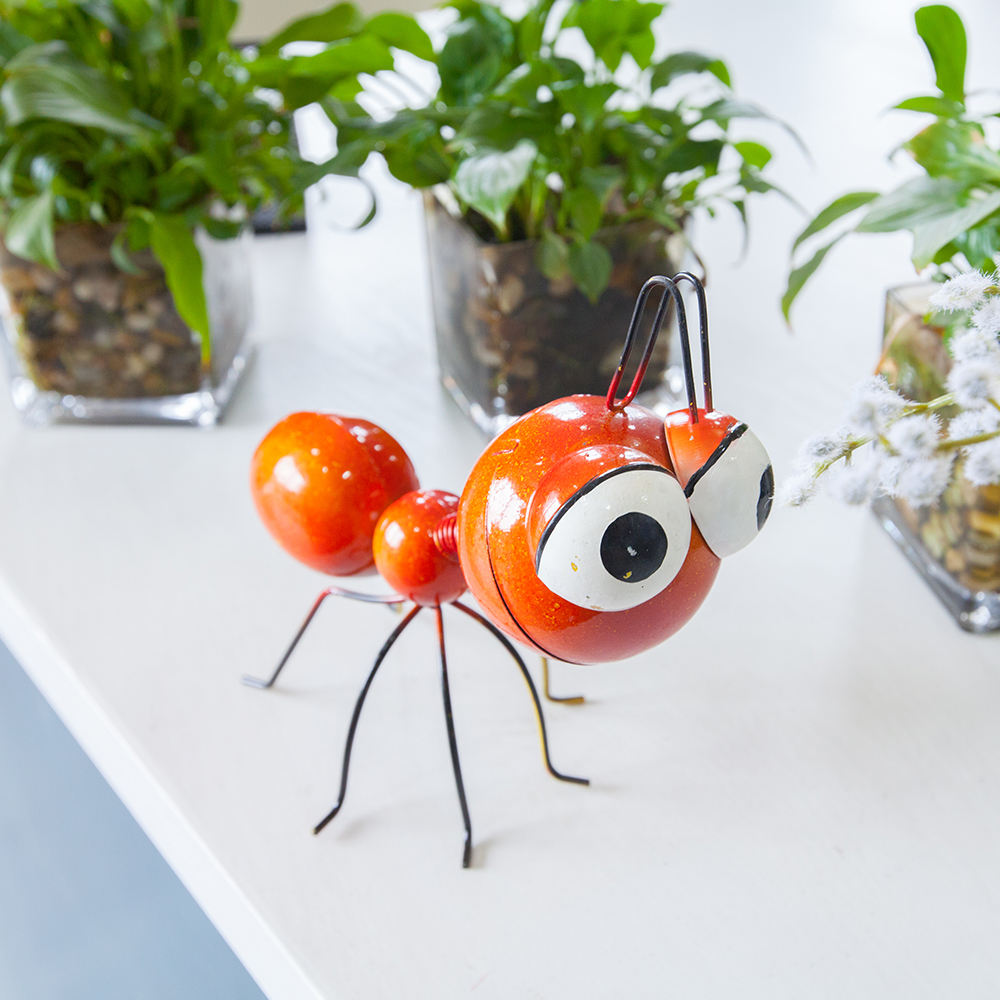 Cute Small Metal Iron Figurine Garden Ornaments Ant Craft