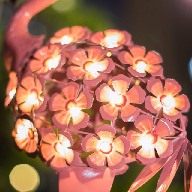 Manufacturer Customize Flamingo Yard Art Metal Garden Decor Solar Stake Lights
