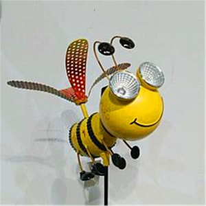 Custom Hot Selling Metal Garden Decoration Ornaments Cute Animal Bee Light Glow Windmill